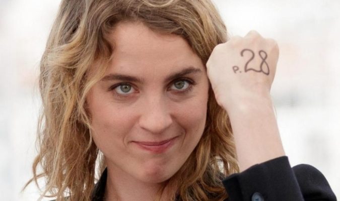 Adèle Haenel attrice francese ha protestato al Premio César contro la vittoria di Roman Polanski